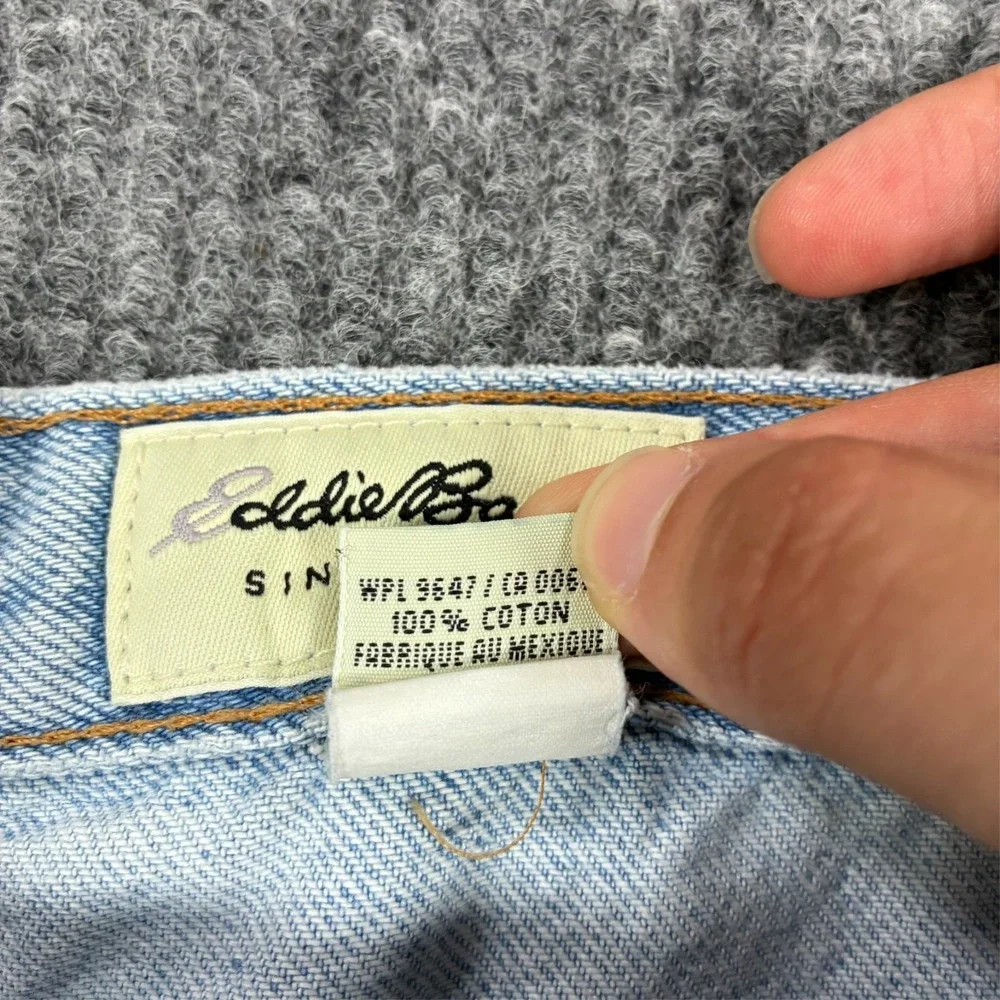 Eddie Bauer Mens Size 35x32 Straight Leg Jeans Light Wash Denim 100% Cotton